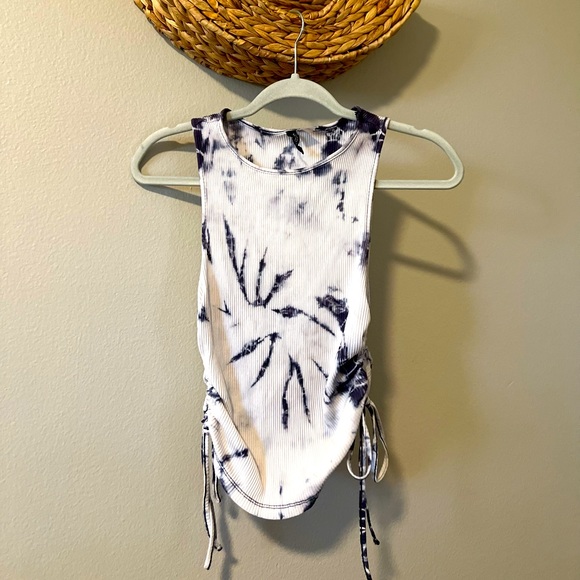 Divided Tops - Blue tie dye tank